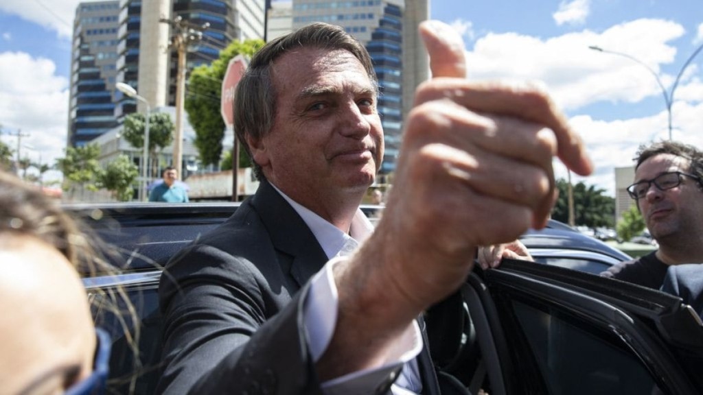 Em Cuiabá, Bolsonaro oficializa pré-candidaturas do PL a prefeito: Abilio Brunini, Flávia Moretti e Cláudio Paisagista