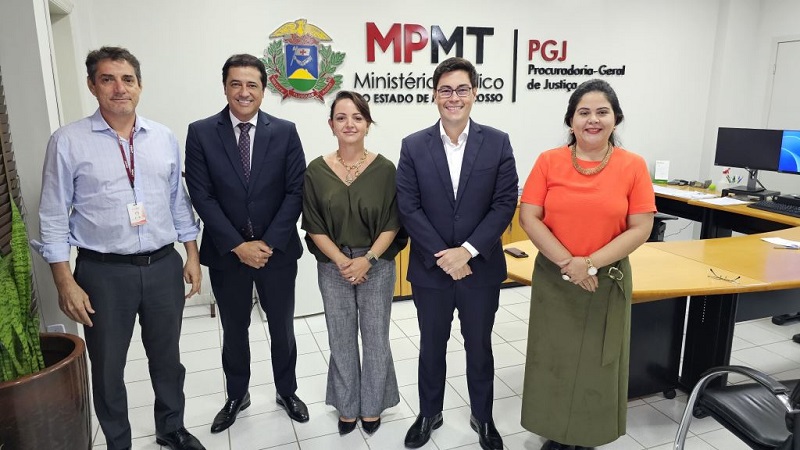 MUTIRÃO: Entidades OAB-MT, SEMA e MPMT se reúnem para tratar de conciliações