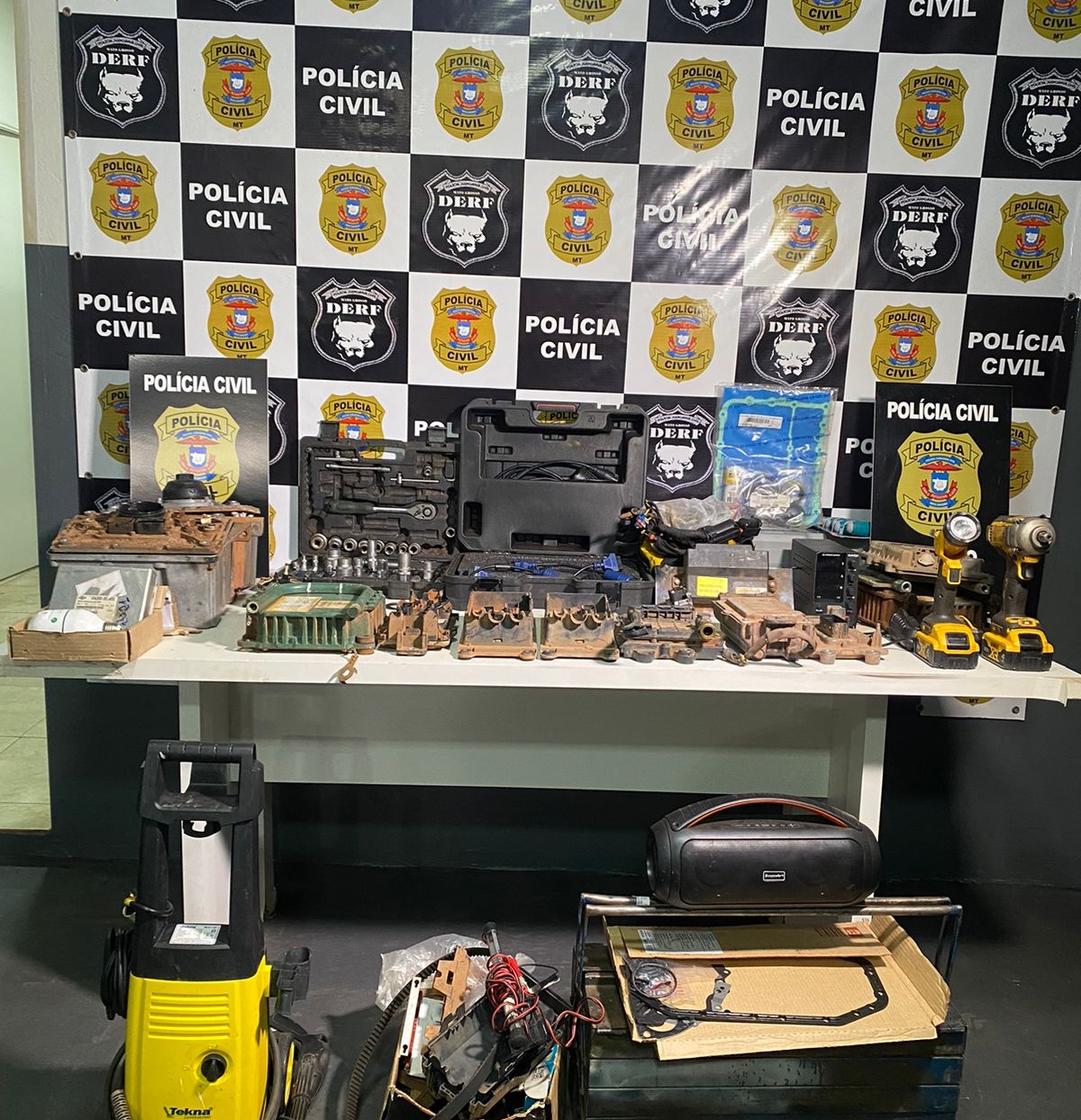 Polícia Civil apreende em Rondonópolis dezenas de peças automotivas furtadas e avaliadas em 100 mil reais
