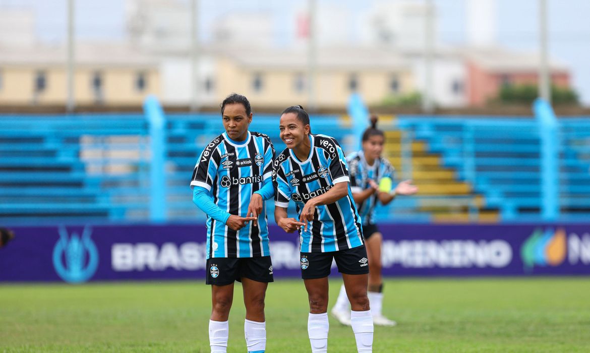 Grêmio goleia Avai/Kindermann por 6 a 0 no Brasileirão Feminino