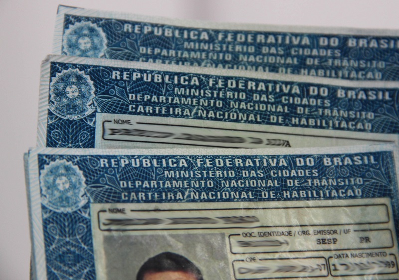 ROSTO COBERTO: Foto da carteira de motorista poderá conter itens religiosos