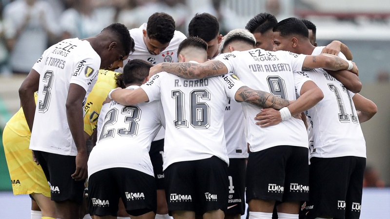 Corinthians estreia na Sul-Americana no Uruguai na busca de voltar a ser protagonista