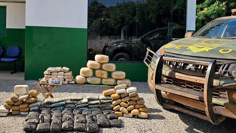 Gefron apreende drogas avaliadas em R$ 597 mil com pessoas que atravessavam a fronteira a pé