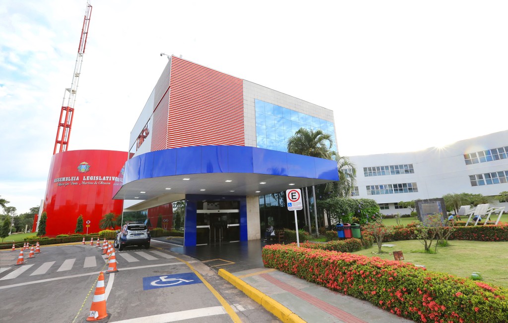 Justiça absolve por falta de provas ex-deputados acusados de desvio de verbas na Assembleia de MT