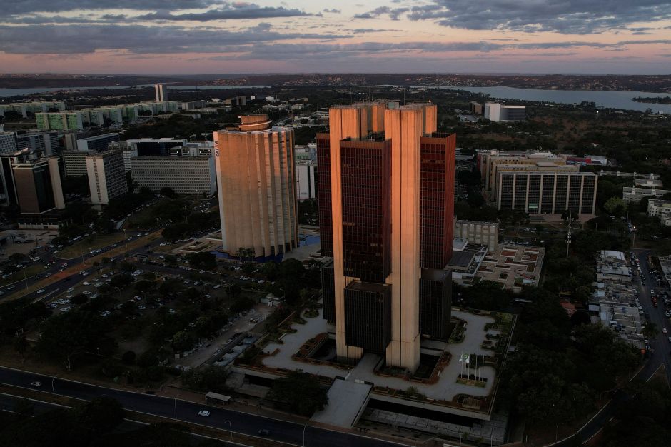 Corte de juros não deve ocorrer nesta semana em meio a incertezas, diz secretário de Haddad