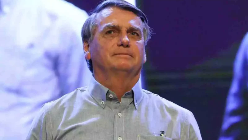 PF fecha cerco e protocola no STF indiciamento de Bolsonaro no caso das joias