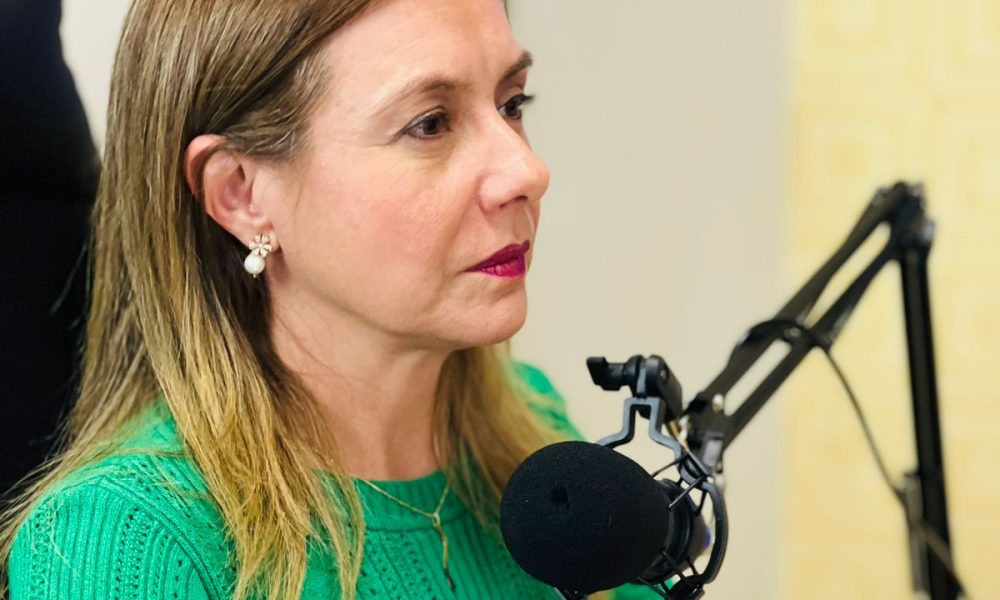 Flávia Moretti admite terminar o mandato e disputar reeleição em Várzea Grande