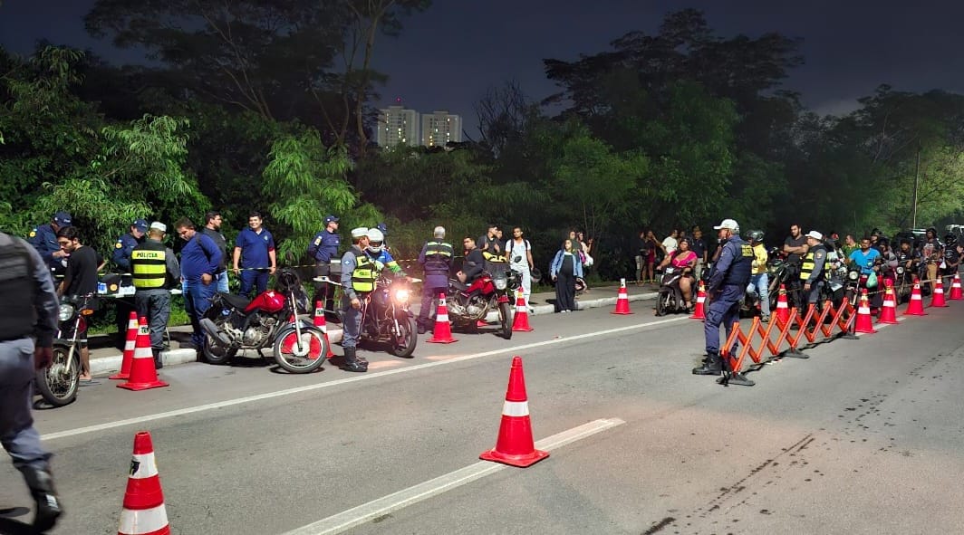 41 motocicletas foram apreendidas na blitz em Várzea Grande, um condutor estava embriagado