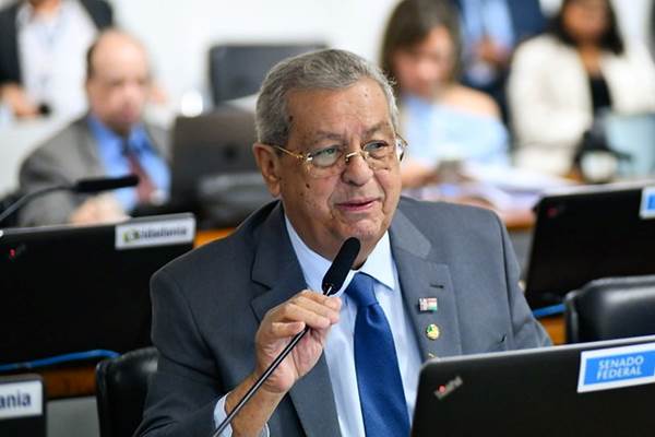 Estatuto do Pantanal : Senado eleva Pantanal a patrimônio nacional, teve como relator senador Jayme Campos