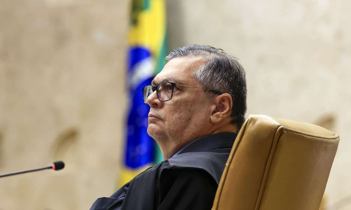 Dino descarta razões que o impeçam de julgar denúncia contra Bolsonaro