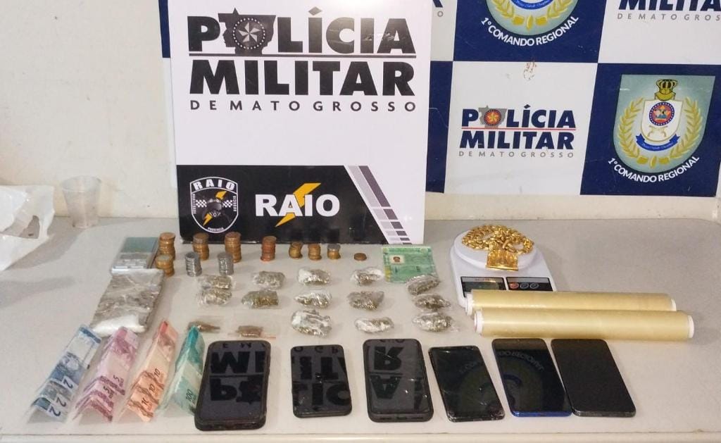 PM prende três pessoas por tráfico e apreende 39 porções de drogas em Cuiabá