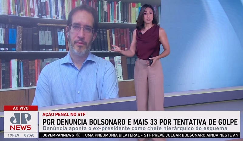 Quais os próximos passos após a PGR denunciar Bolsonaro? Advogado criminalista comenta