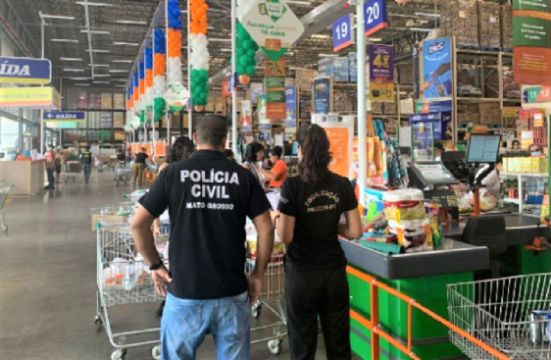 Em Cuiabá funcionárias do Supermercado Atacadão São Presas por Facilitar Furto