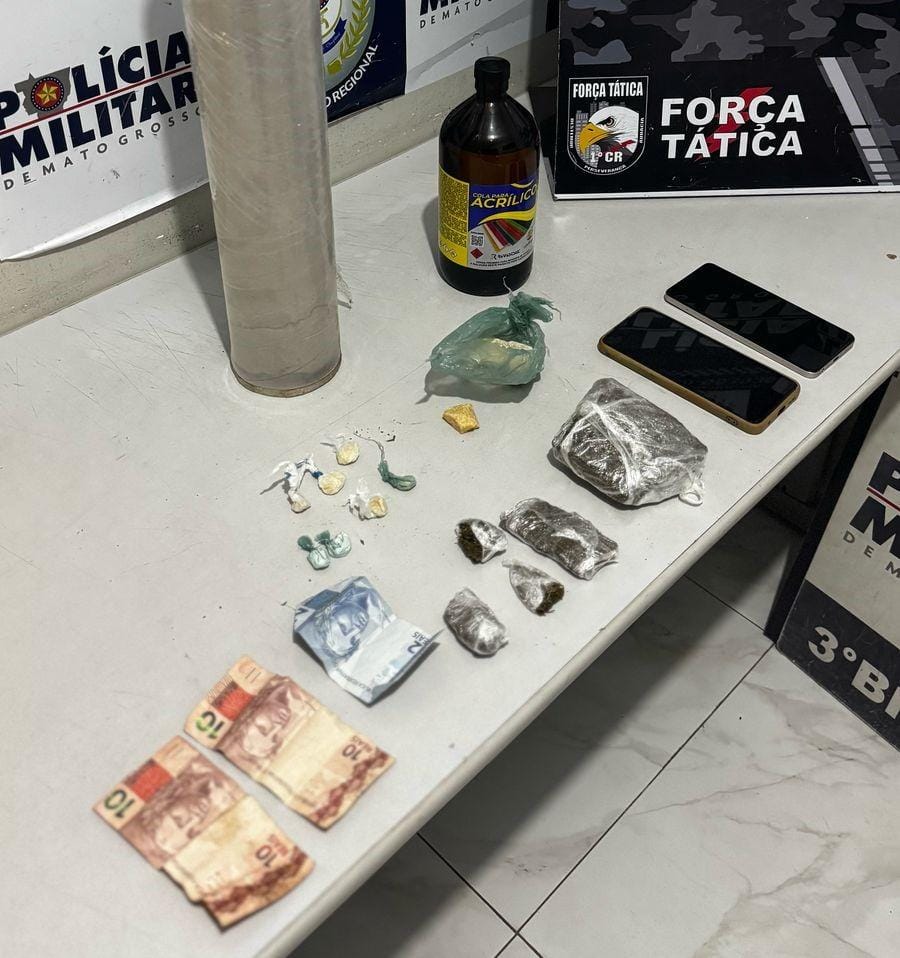 Força Tática prende faccionado com 17 passagens por tráfico de drogas e outros três comparsas