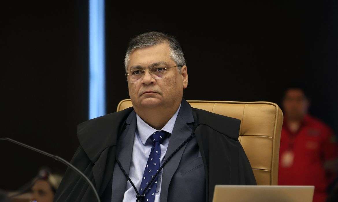 Ministro Flávio Dino STF suspende todos os processos sobre Moratória da Soja