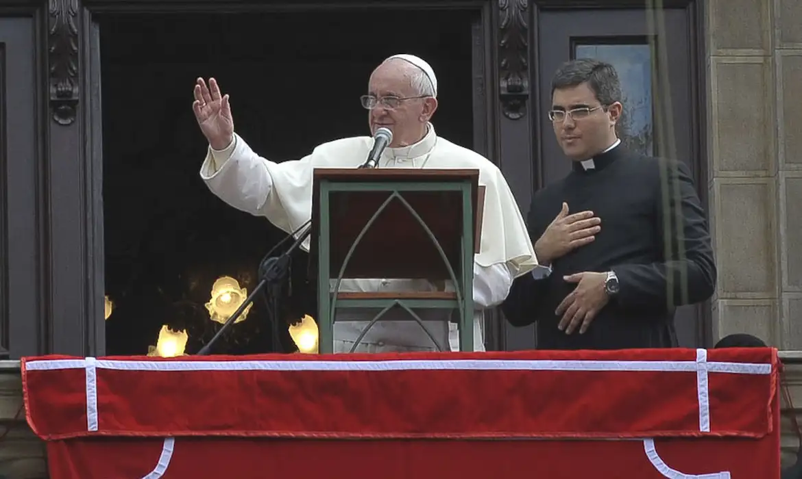 Entenda o conclave, ritual de escolha do novo papa no Vaticano; 252 cardeais votam