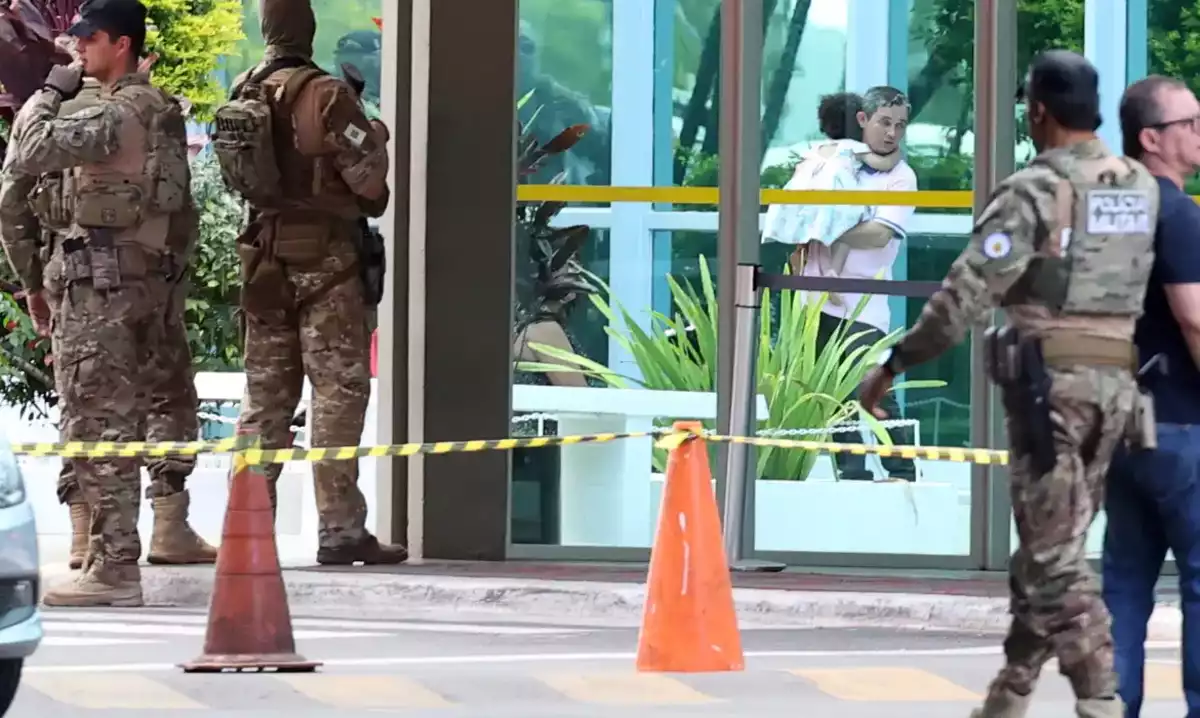 Acusado de tentar explodir bomba em Ministério permanece preso