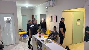 Menor que liderava incitação ao suicídio e automutilação sofria bulling na vida real, diz delegado