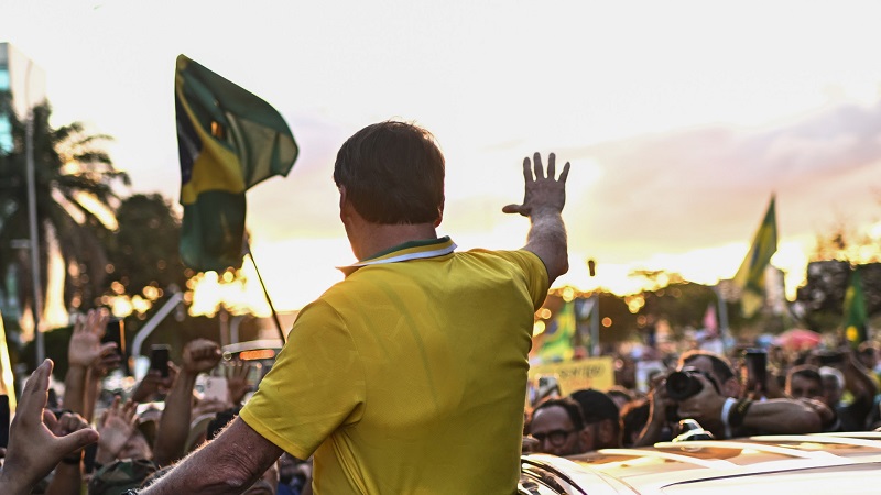 Ex-chefe do Exército diz que Bolsonaro cogitou impedir posse de Lula