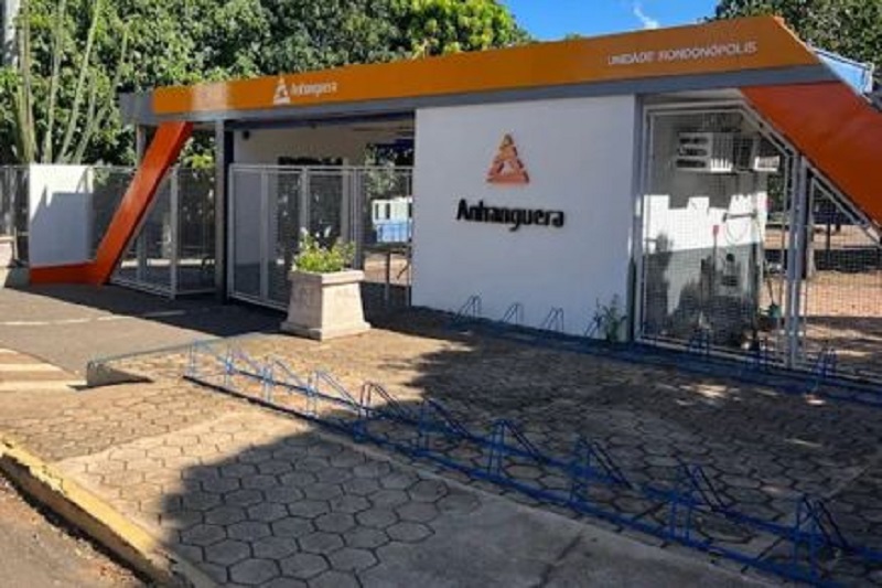 DECISÃO LIMINAR: Faculdade está proibida de efetuar matrículas sem autorização dos alunos