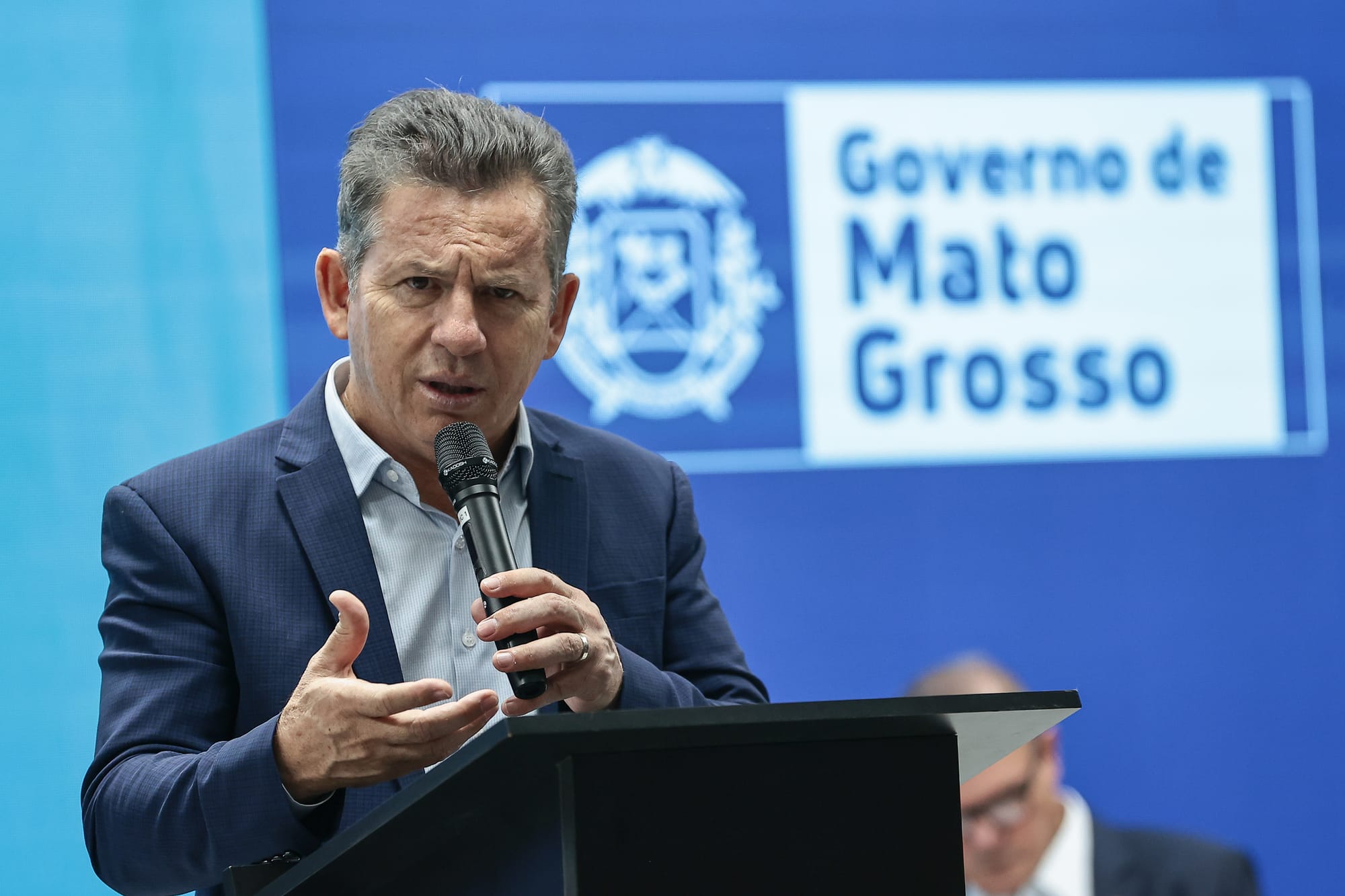 REDUÇÃO DE PENAS : governador de MT pede basta na “confusão” que virou o debate sobre anistia