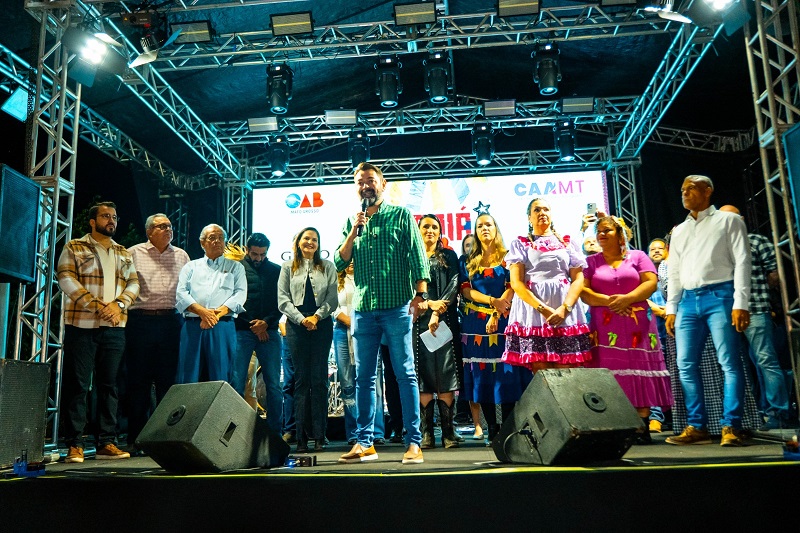 Presidente e diretoria da CAA/MT participam do Arraiá da OAB-VG