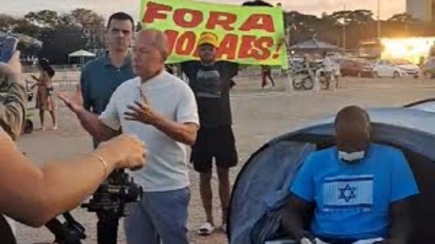 ATIVIDADES CRIMINOSAS: Deputados bolsonaristas acampados em frente do STF são expulsos a pedido da PGR com ordem do ministro Alexandre de Moraes