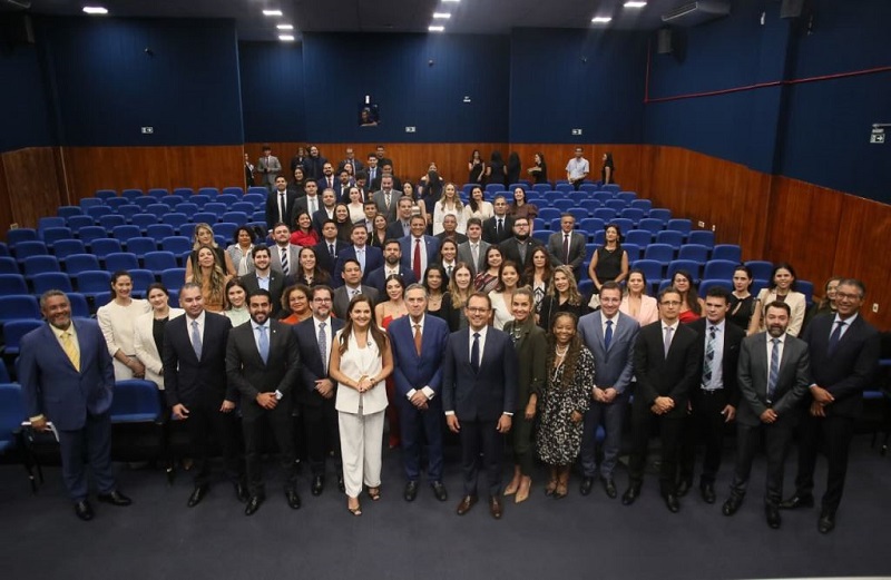OAB-MT recebe o presidente do STF, ministro Luís Roberto Barroso