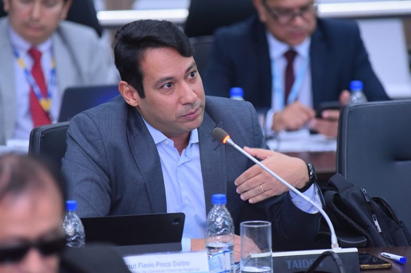 PRESENTE PESSOAL: Advogado ex-tesoureiro da OAB/MT se inscreve para o Quinto no dia de seu aniversário