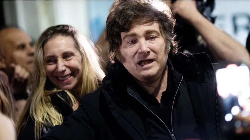 Javier Milei e irmã são denunciados por corrupção em contratos médicos