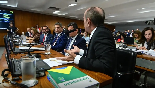 Comissão da CCJ do Senado aprova voto impresso no novo Código Eleitoral