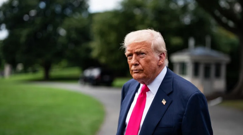 Após críticas às tarifas, Trump chama economista Nobel de “vagabundo”