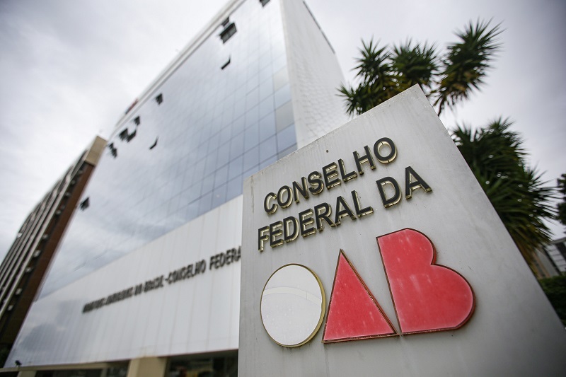 LIMITE AOS DESCONTOS: Conselho Federal da OAB estabelece piso para anuidade de seccionais