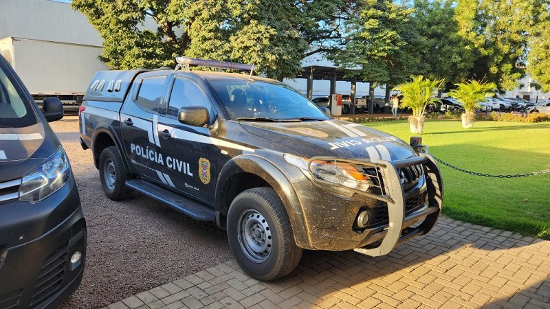 Mãe e filha são presas em flagrante vendendo drogas em Primavera do Leste