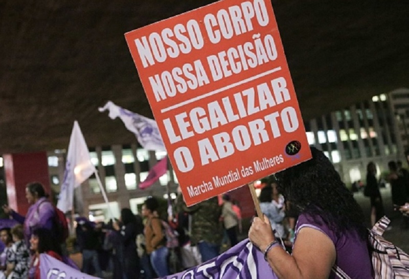 ONG CRIOLA refuta declaração de ex-presidente do STF sobre o aborto