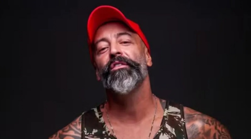 Humorista é condenado a 18 anos de prisão por estuprar filha de 3 anos