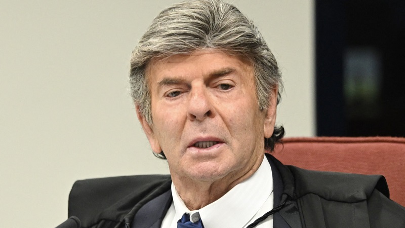 Fux passa de algoz de réus do 8/1 a aliado de Bolsonaro em julgamentos