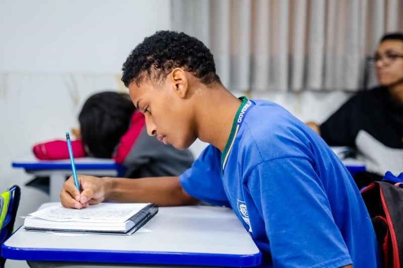 Interessados em ingressar na rede estadual de ensino devem atualizar ou criar cadastro em sistema de matrícula