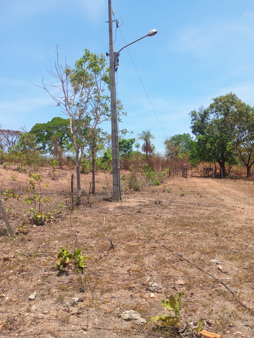 O descaso da Energisa, não atende demanda da população na região de Santo Antônio de Leverger em MT