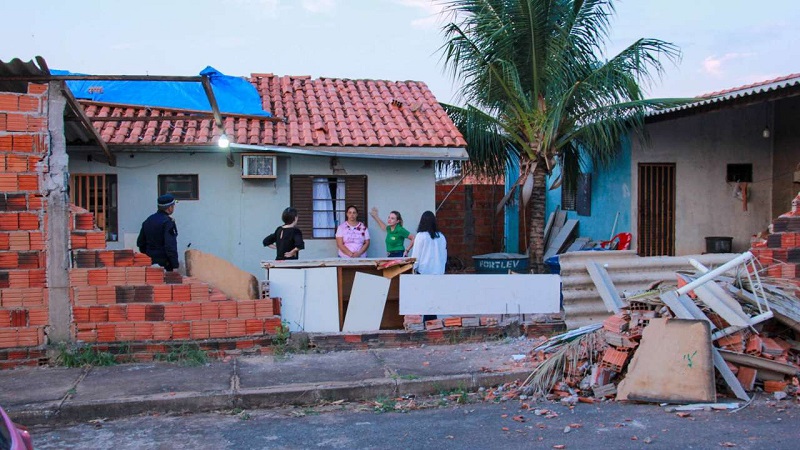 Prefeitura de Várzea Grande inicia entrega de kits emergenciais às famílias atingidas por vendaval