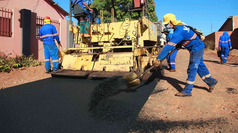 Prefeitura notifica empresa fornecedora por atraso na entrega de massa asfáltica