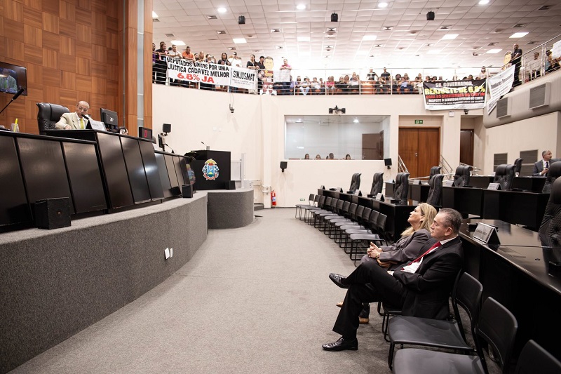 Aprovado na ALMT reajuste de 6,8% para servidores do TJMT; projeto segue para sanção governo