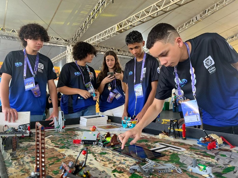 Cuiabá abre II Festival de Robótica 2025 com mais de 500 estudantes e foco em tecnologia e futuro