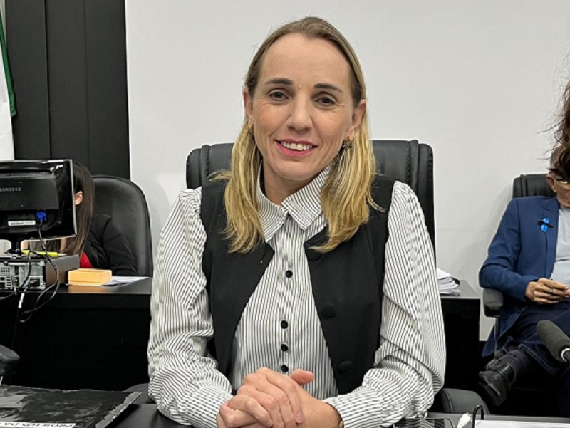 Projeto “Julho Laranja” é aprovado e reforça cuidados com a saúde bucal das crianças