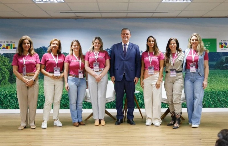 Ministro Carlos Fávaro apresenta ações do Mapa e reforça protagonismo feminino no agro