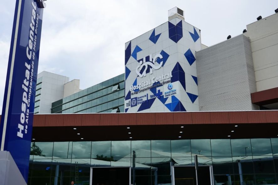 INALGURAÇÃO: Governador Mauro Mendes comenta que “Temos aqui o melhor hospital público do Brasil”