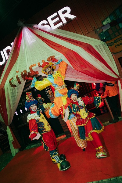 PROGRAMAÇÃO ESPECIAL: Festa Circus transforma Malcom Pub em espetáculo e marca fim de semana temático