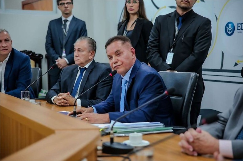 Governador Mauro Mendes veta integralmente projeto de reajuste de 6,8% ao TJMT, alegando inconstitucionalidade, além do descumprimento de normas fiscais e orçamentárias “deputados reagem”