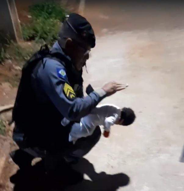 Atuação rápida da Polícia Militar salva vidas de bebês engasgados em Mato Grosso