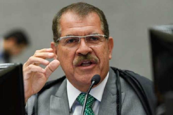 PINGOS NO IS: STJ autoriza juiz a exigir de advogado procuração com firma reconhecida